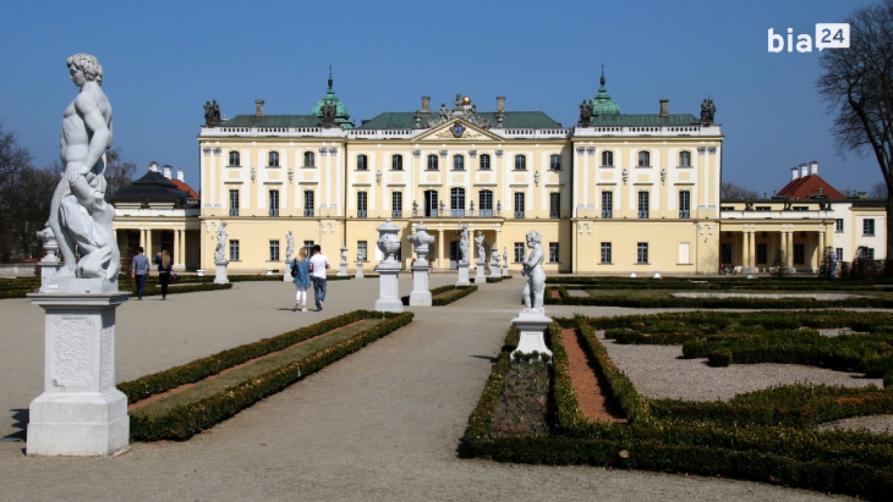 Pałac Branickich (widok od strony ogrodów) /fot. Bia24/ 