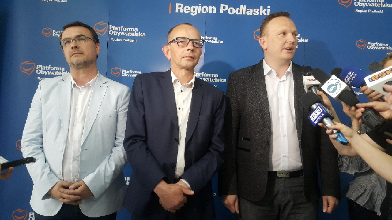 Od lewej: Adam Musiuk, Zbigniew Nikitorowicz, Tomasz Janczyło /fot. PO/