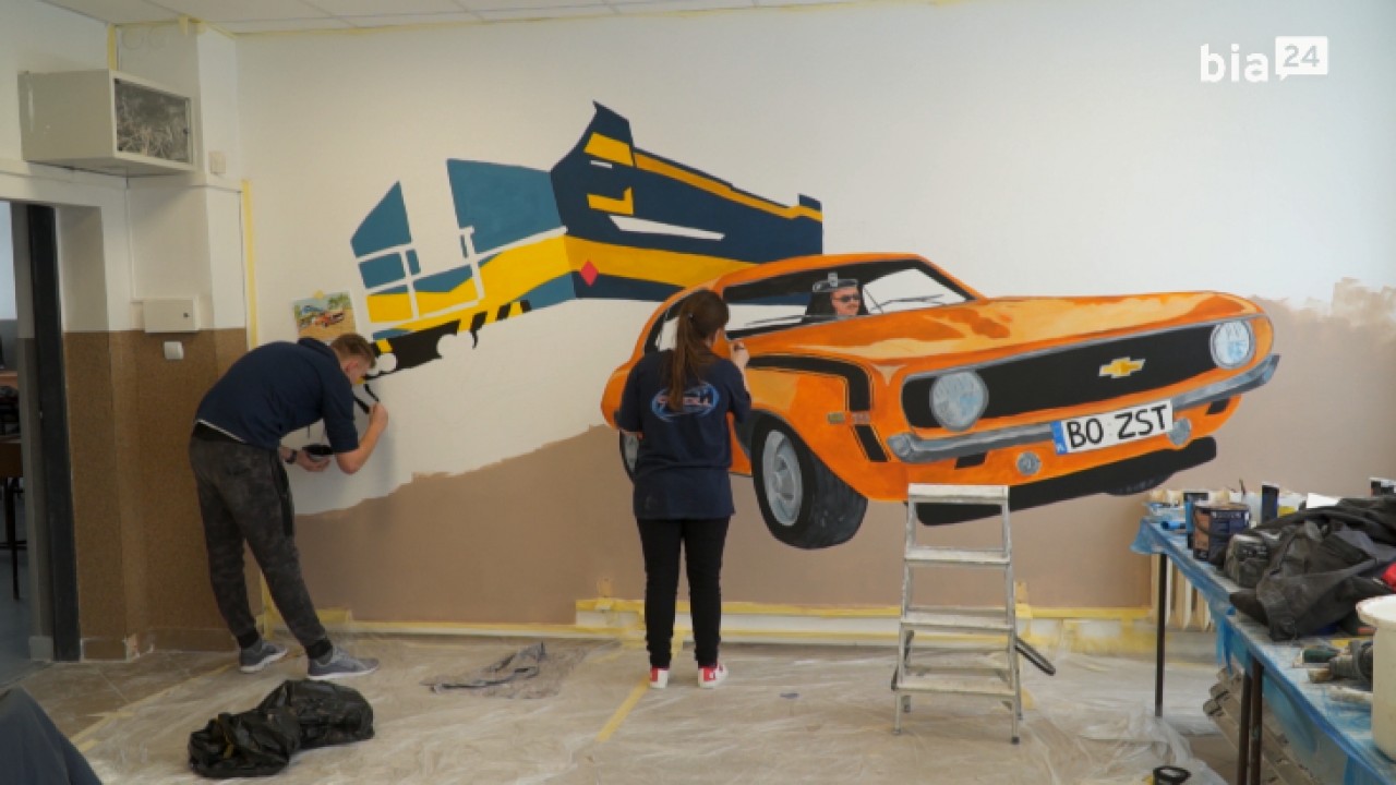 VIDEO. Malowanie "na&nbsp;legalu" po&nbsp;szkolnych ścianach