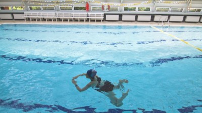 Nauka pływania dla dorosłych. Zaprasza BOSiR