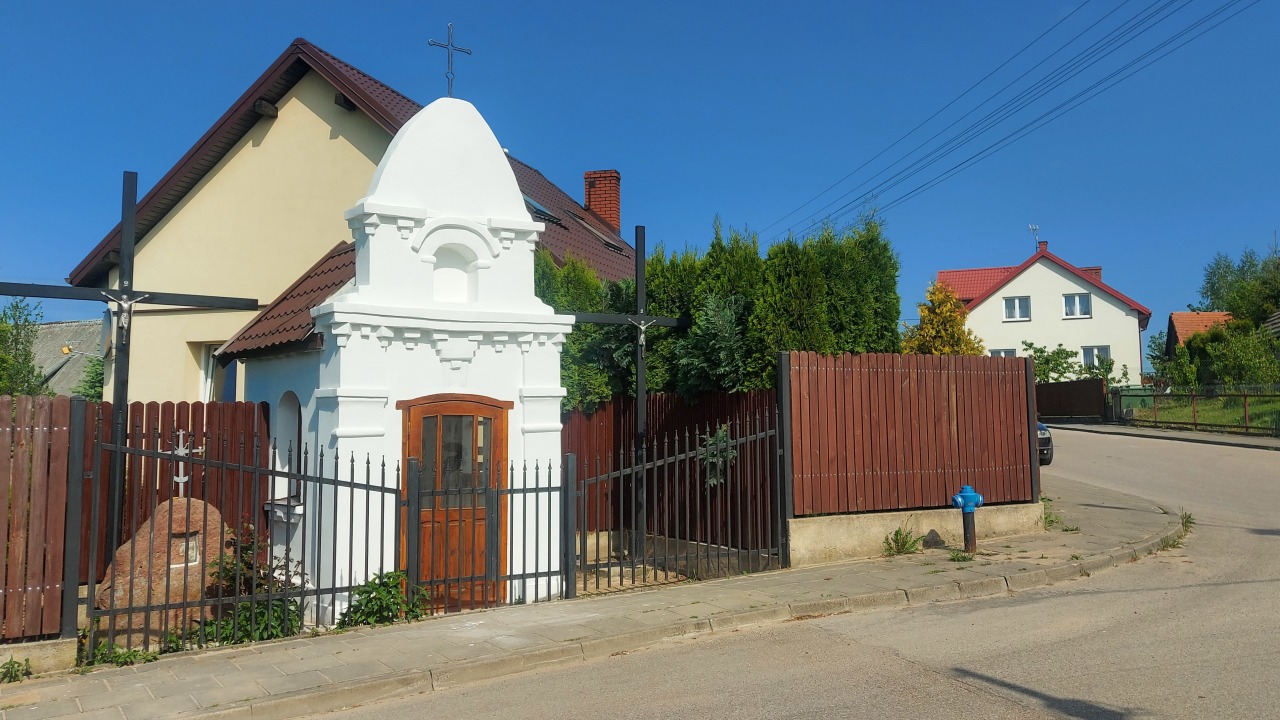 Remont zabytkowej kapliczki w Sobolewie za kilkadziesiąt tysięcy złotych. Warto było? [fot. bia24.pl]