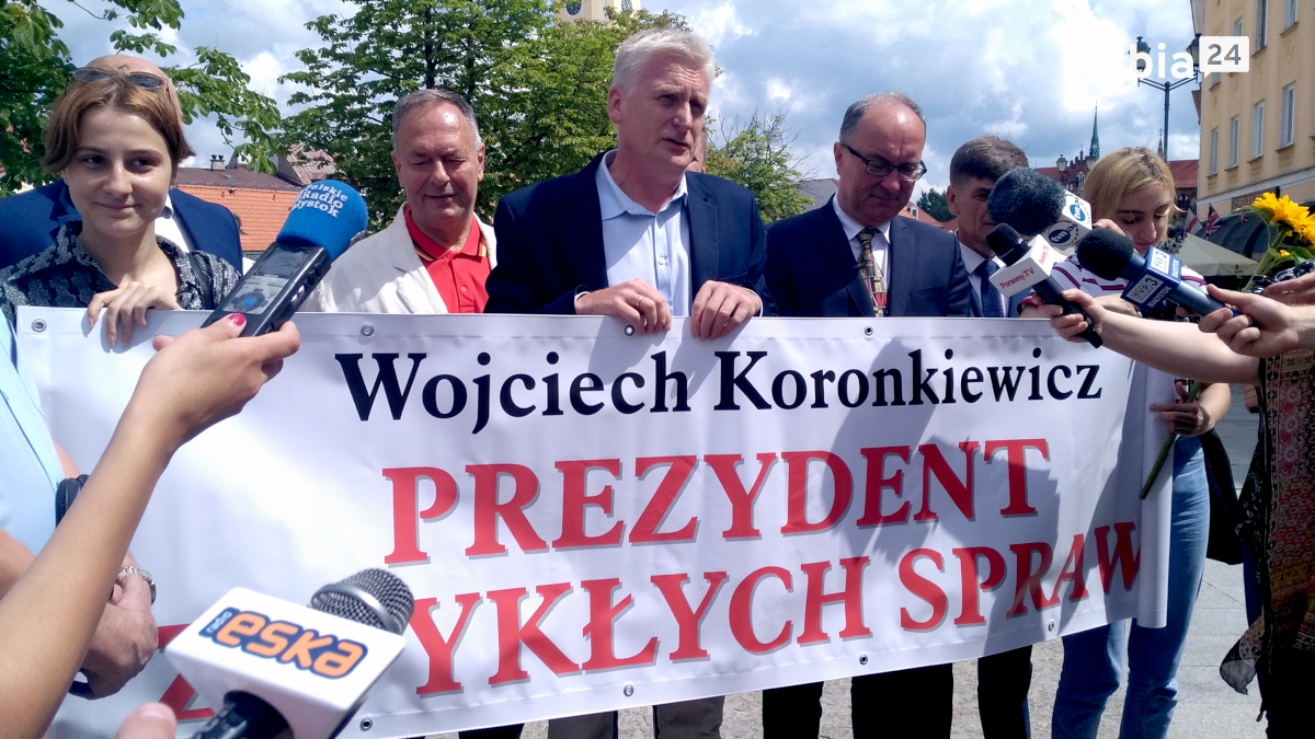 Kandydata SLD przedstawił szef partii Włodzimierz Czarzasty /fot. H. Korzenny/
