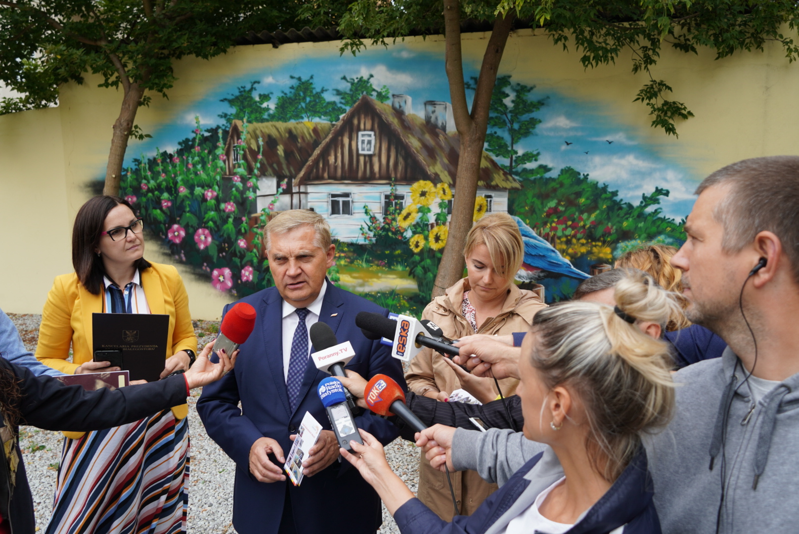 Prezydent Białegostoku prezentuje Szlak białostockich murali