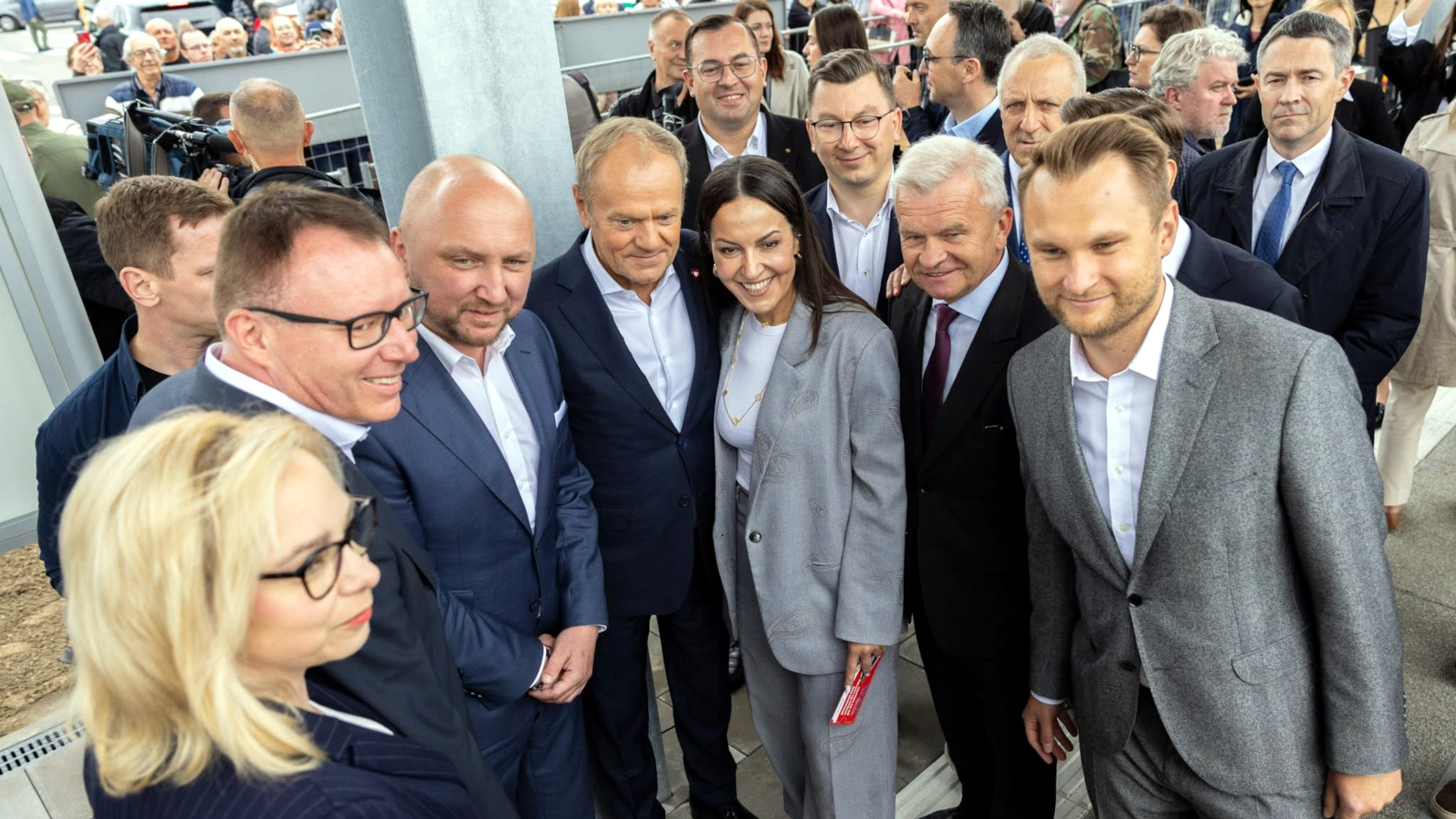 Pasażerowie pierwszego pociągu do&nbsp;Łomży [fot. M. Kozakiewicz PUW]