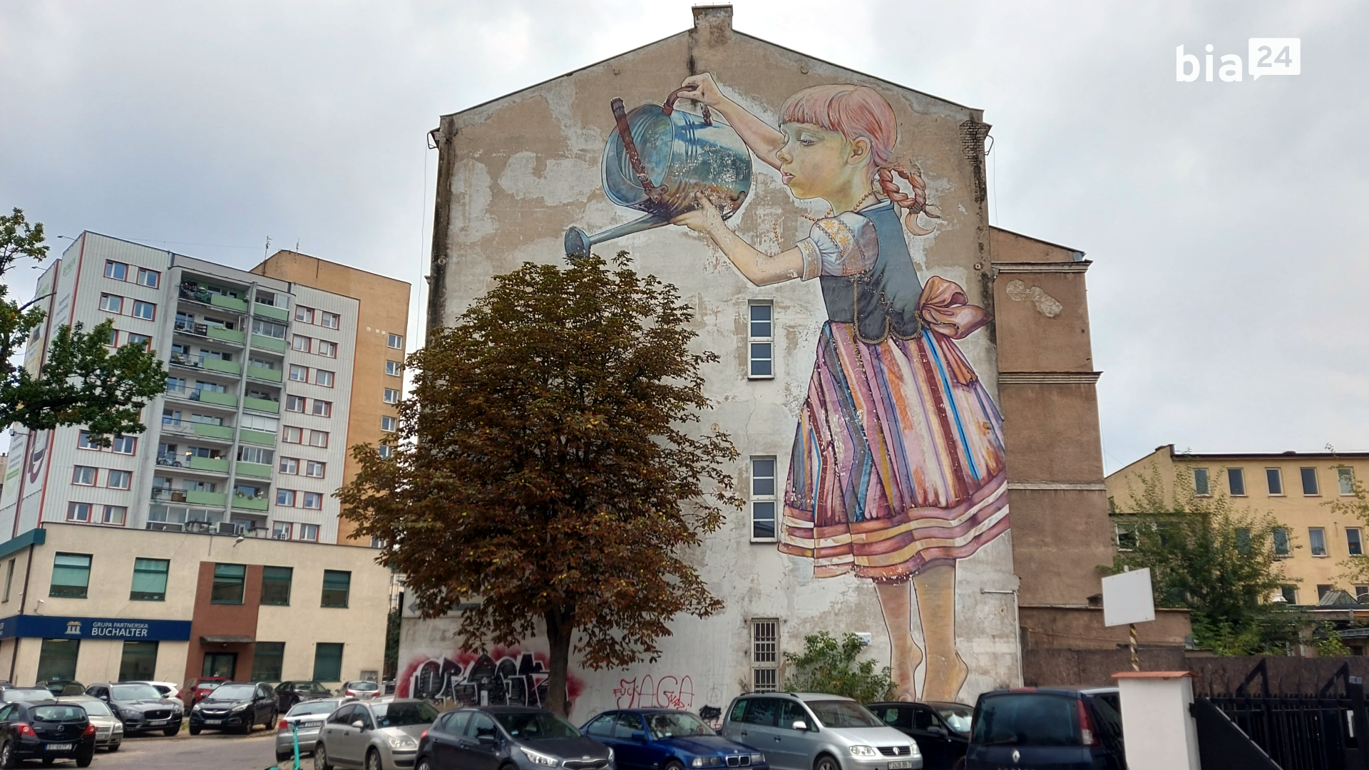 Mural Dziewczynka z&nbsp;konewką [fot. Bia24]