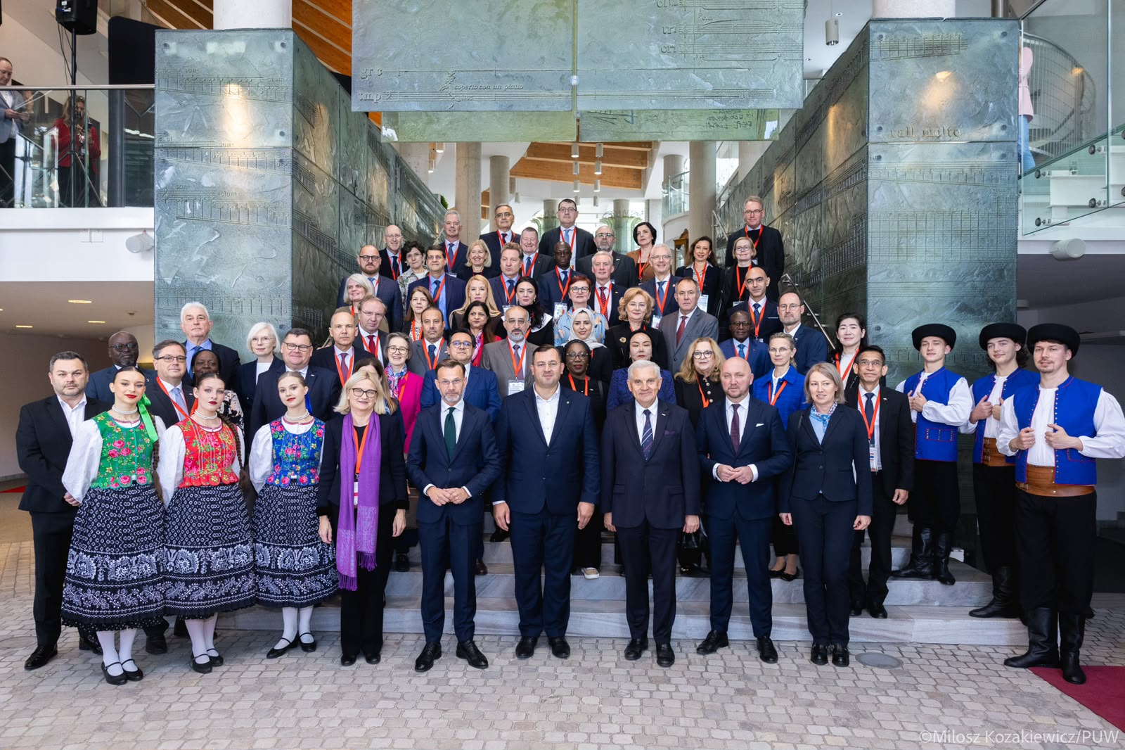 Powitanie ambasador&oacute;w&nbsp;w Operze i&nbsp;Filharmonii Podlaskiej [fot. M. Kozakiewicz PUW]