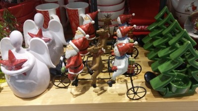 Handlowe zaklinanie świąt (FELIETON)