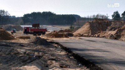Białystok - Supraśl: Kości czekają na&nbsp;archeologa, droga buduje się bez przeszkód