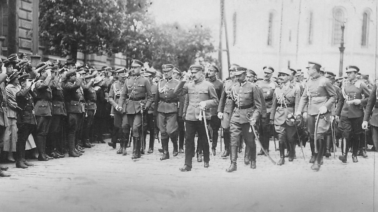 Józef Piłsudski na ulicach Warszawy, 1919 r. (ze zbiorów Muzeum Wojska w Białymstoku)
