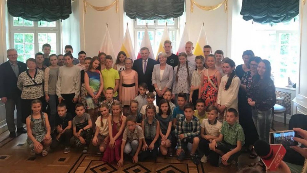 VIDEO. Dzieci z&nbsp;Białorusi z&nbsp;wakacyjną wizytą w&nbsp;Białymstoku