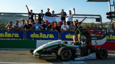 Nowy bolid z&nbsp;Politechniki szósty na&nbsp;zawodach Formula Student Italy