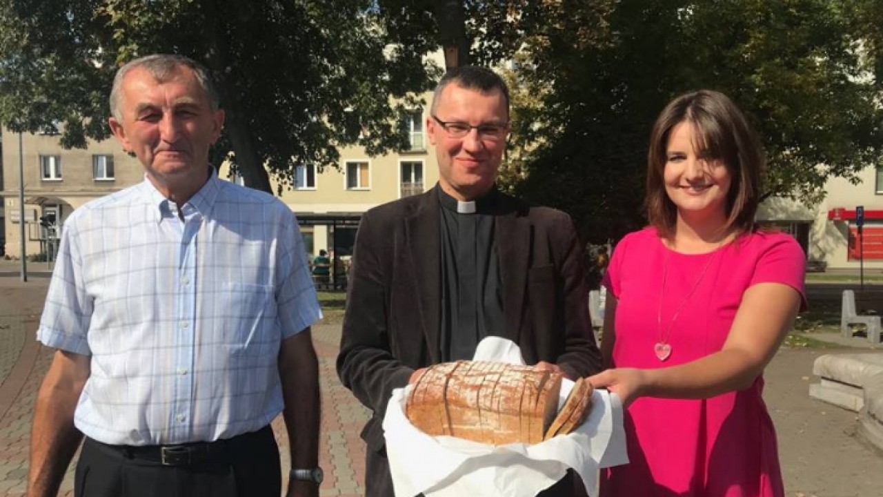 VIDEO. Kromka Chleba dla Sąsiada - akcja białostockiej Caritas
