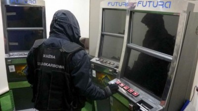 Automaty hazardowe zajęte przez&nbsp;skarbówkę