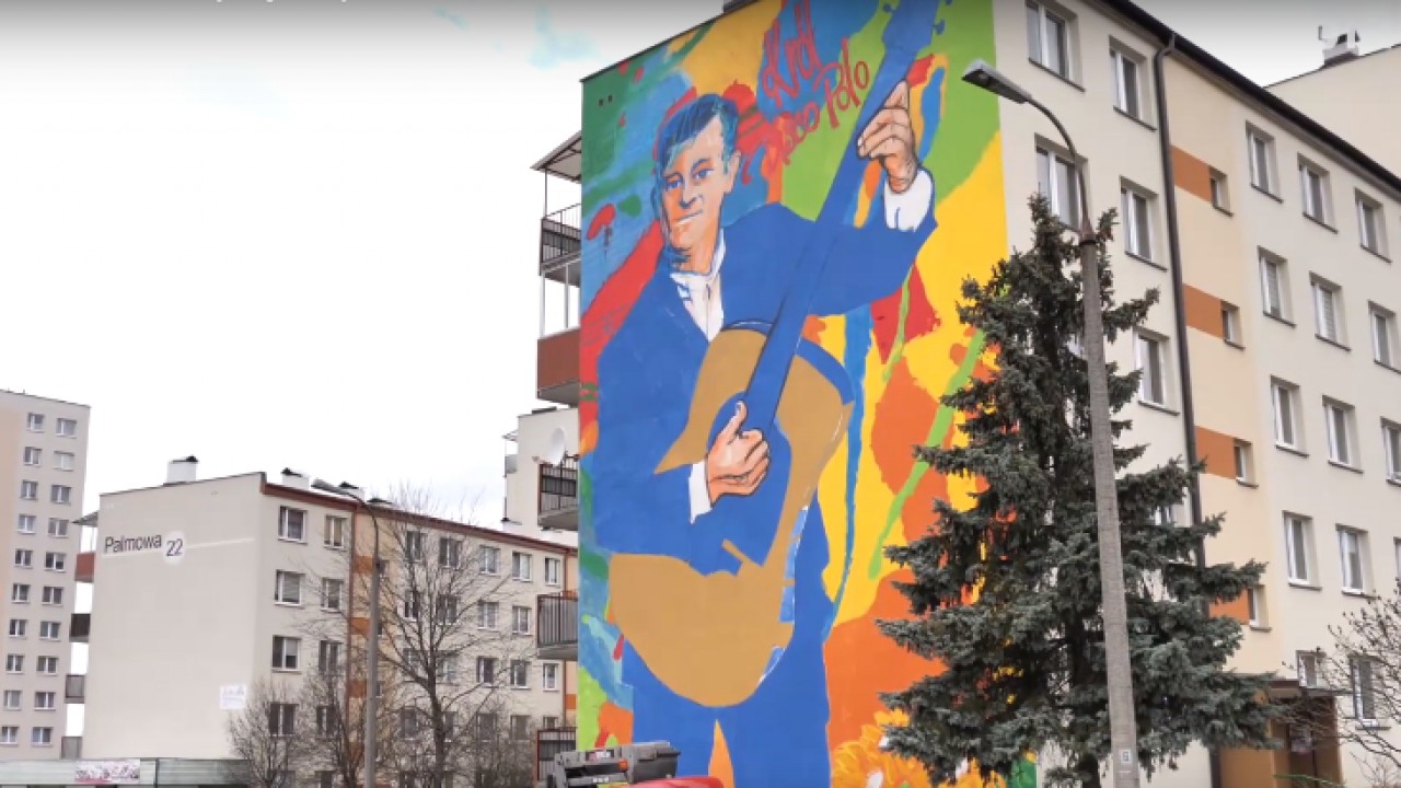 VIDEO. Mural z&nbsp;Zenkiem Martyniukiem gotowy