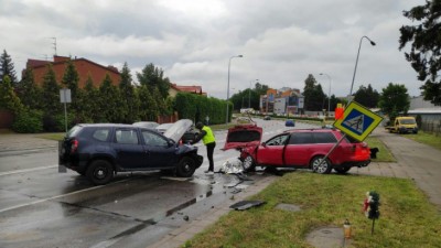 Trzy osobówki zderzyły się na&nbsp;Sławińskiego