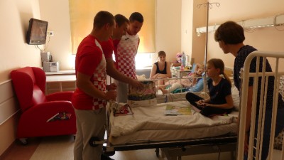 Chorwaccy żołnierze odwiedzili pacjentów dziecięcej onkologii