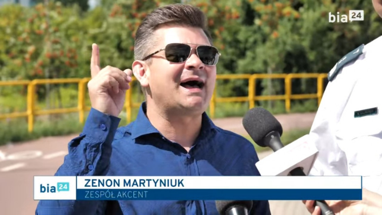 VIDEO. Zenek Martyniuk znów oszalał. Zatrzymuje w&nbsp;Białymstoku ciężarówki