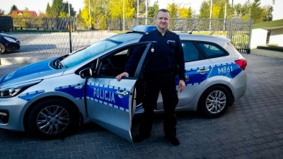 Policjant ugasił pożar