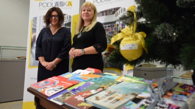 Książnica Podlaska przekazała książki uczniom polskiej szkoły na&nbsp;Białorusi