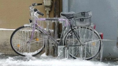 KALENDARIUM. 14 lutego, piątek do&nbsp;zakochania rowerem przez&nbsp;śniegi
