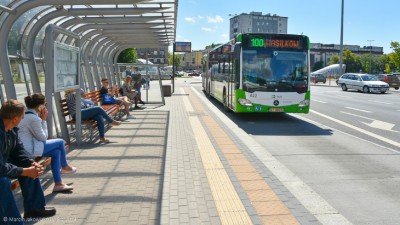 Więcej pasażerów w&nbsp;autobusach. Od&nbsp;poniedziałku