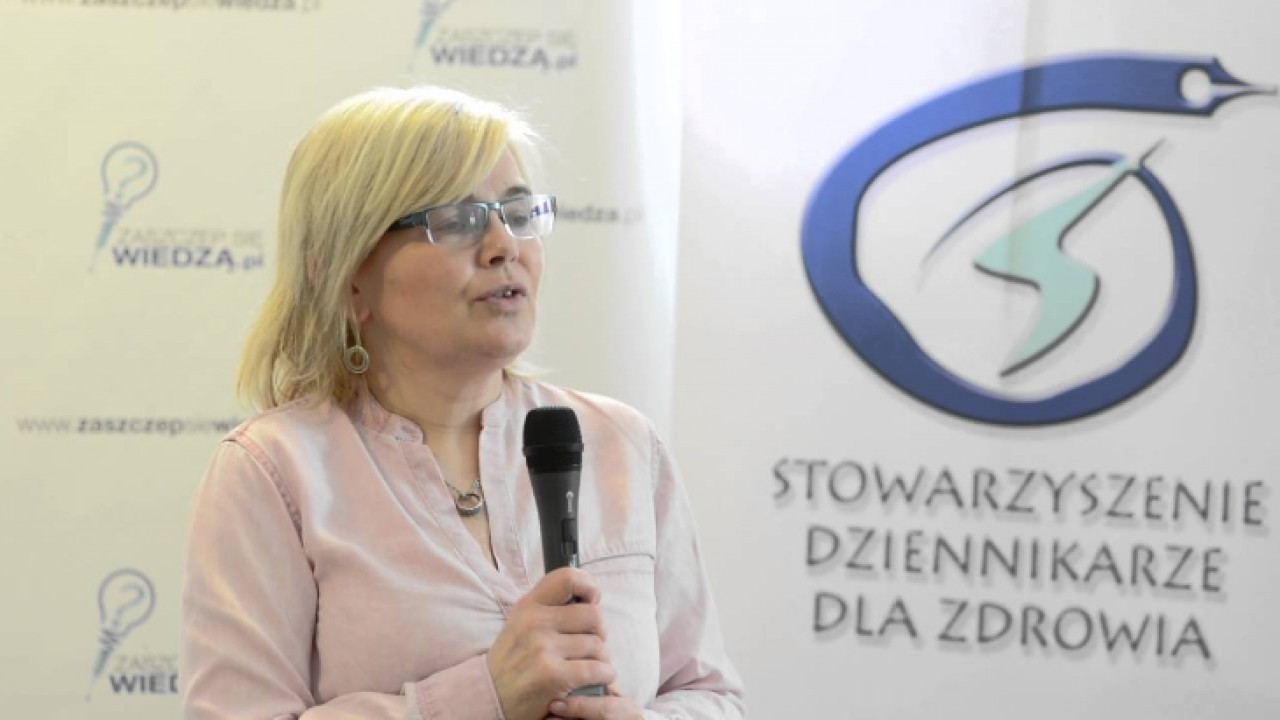 dr hab. Ewa Augustynowicz 