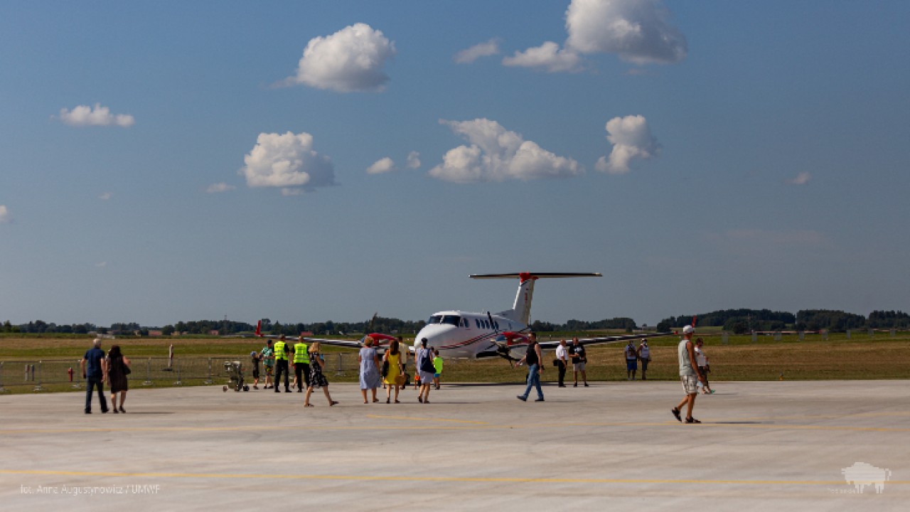 Otwarcie lotniska w Suwałkach /fot. A. Augustynowicz UMWP/