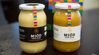 Jakość potwierdzona pikselami... Miód z&nbsp;etykietami z&nbsp;logo województwa