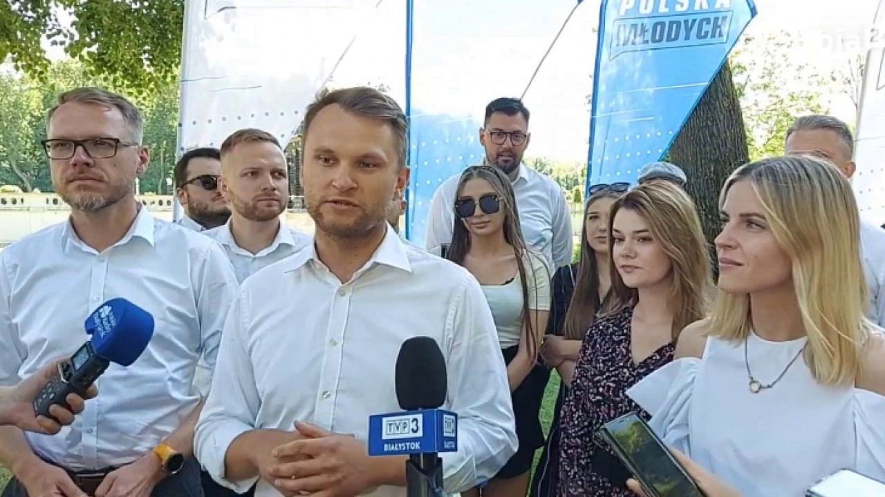 VIDEO. Posłowie opozycji słuchają głosu młodych