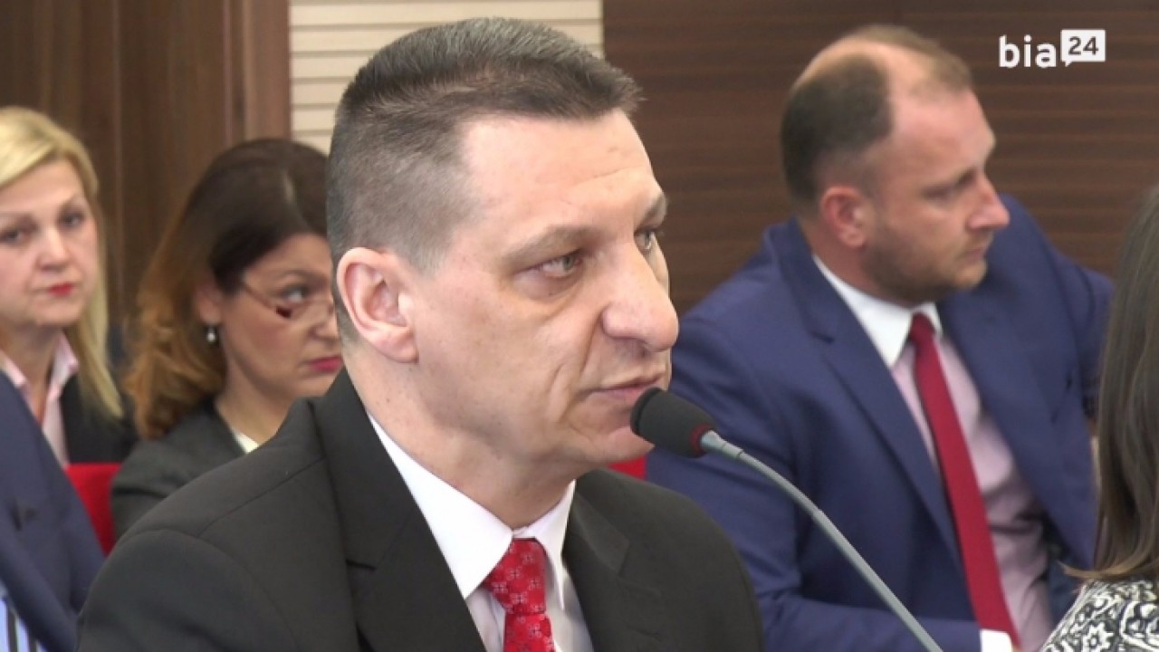 (VIDEO) Burzliwa sesja Rady Miasta w&nbsp;Łapach