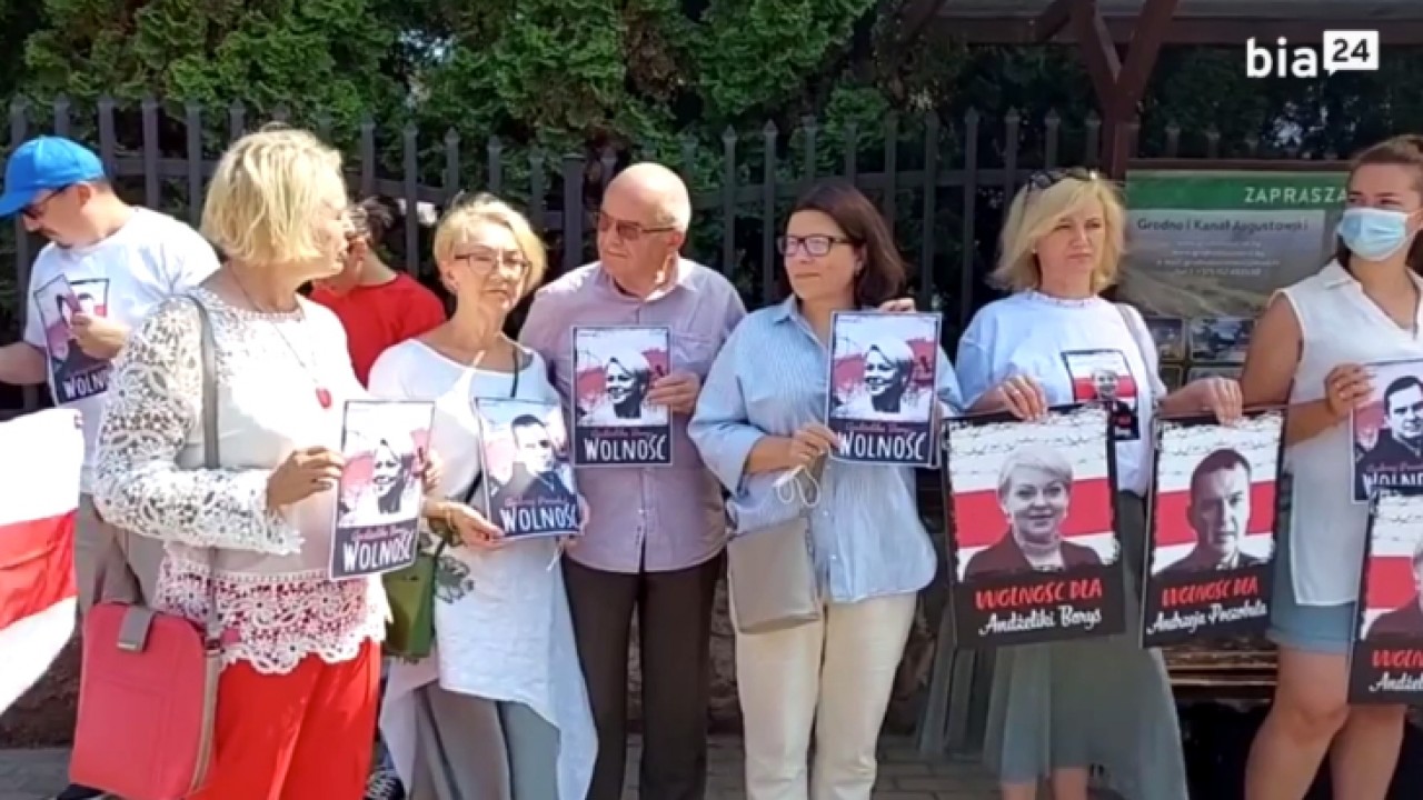 VIDEO. Manifestacja solidarnych z&nbsp;prześladowanymi Polakami na&nbsp;Białorusi