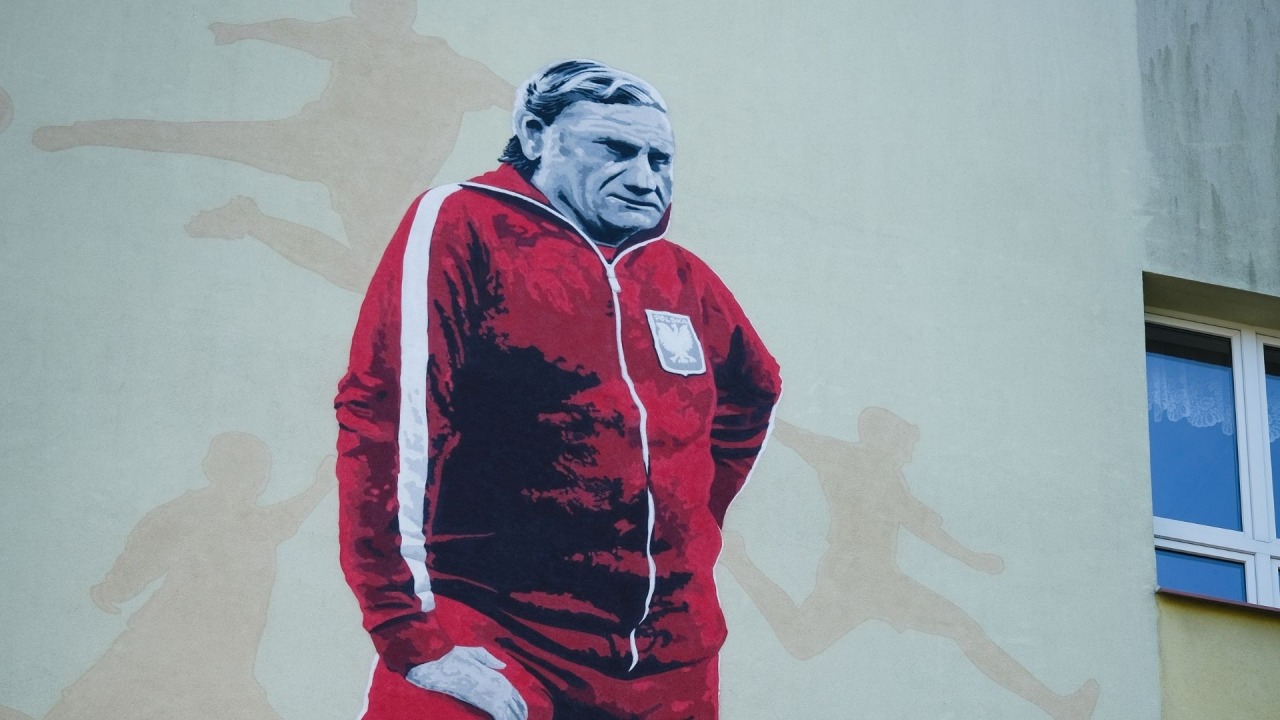 Kazimierz Górski został upamiętniony muralem [fot. bialystok.pl]