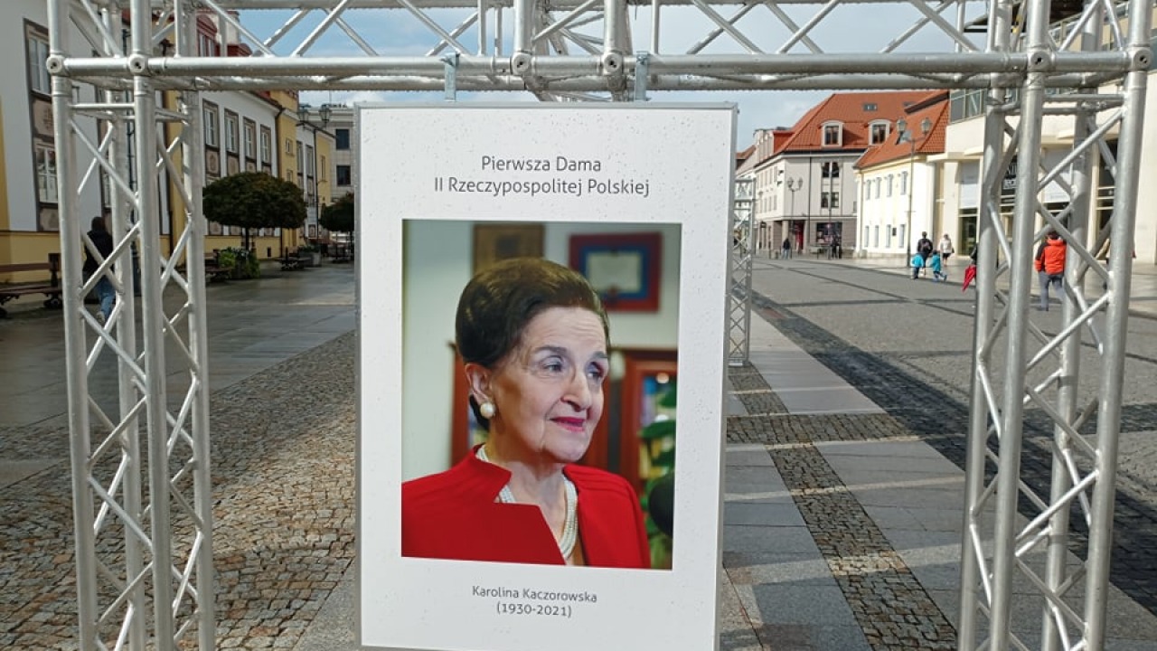 Wystawa poświęcona Prezydentowej Karolinie Kaczorowskiej / fot. PG