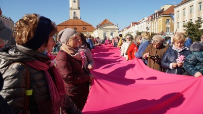 Ulicami Białegostoku przeszedł marsz "Rak to nie&nbsp;wyrok"