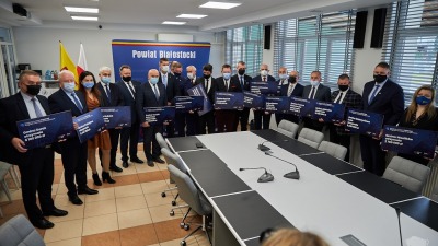 Samorządowcy i&nbsp;politycy z&nbsp;milionami Polskiego Ładu