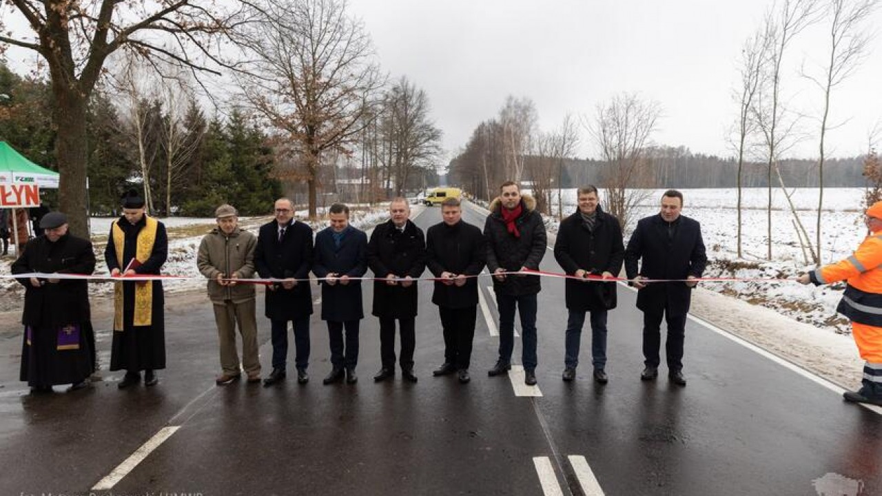 Wyremontowany odcinek drogi w Nowodworach oficjalnie otwarty [fot. wrotapodlasia.pl]