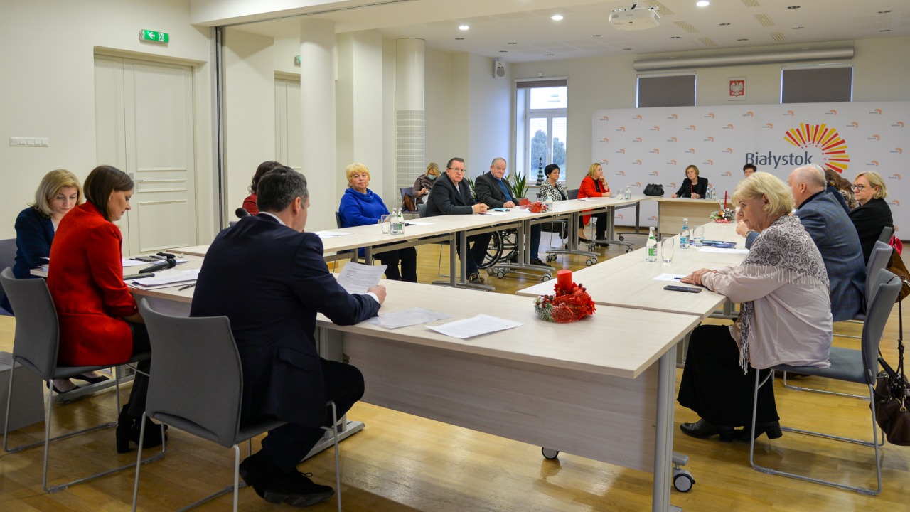 Pierwsze posiedzenie nowej Białostockiej Rady Seniorów [fot. UM Białystok] 