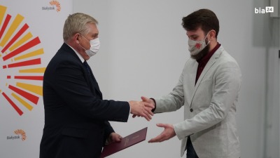 Prezydent Białegostoku wręczył stypendia artystyczne