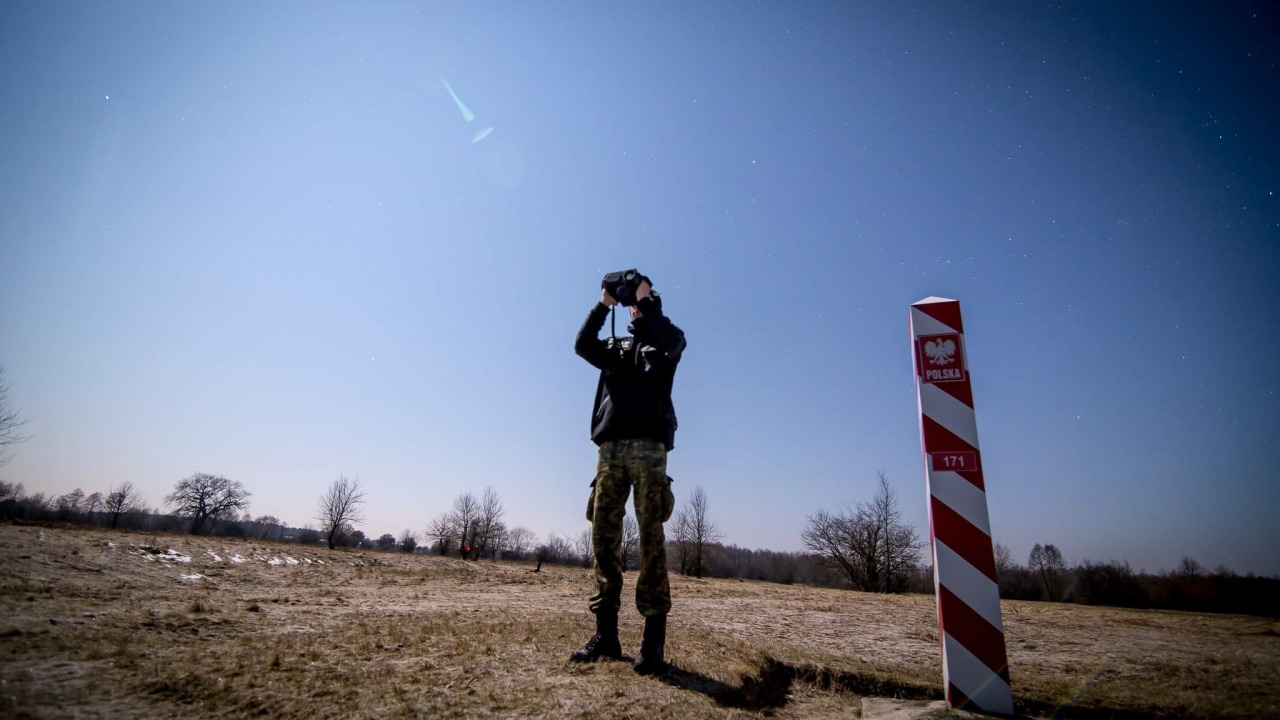 Polsko-białoruską granicę próbowało nielegalnie przekroczyć 30 osób [fot. twitter.com/Straz_Graniczna]