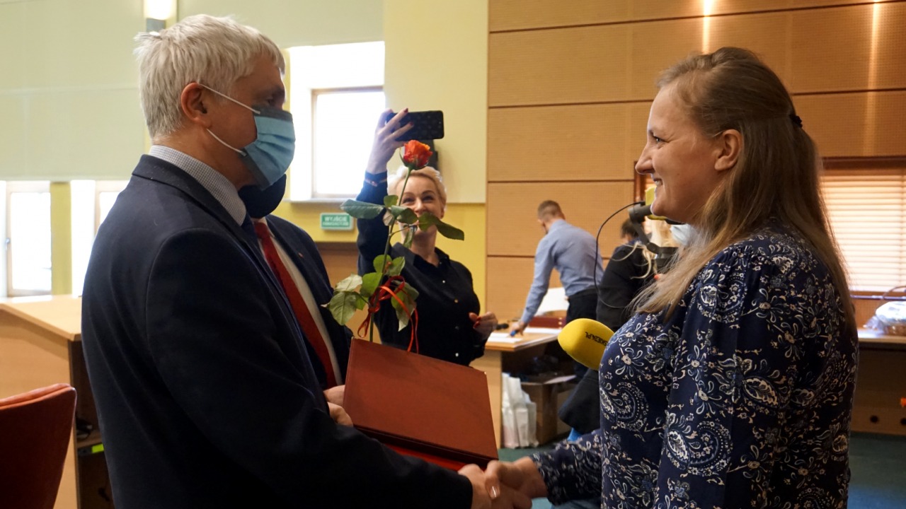 Wojewoda podlaski i najbardziej medialna sołtyska w Polsce - Emilia Korolczuk ze wsi Laszki (gm. Zabłudów) [fot. PUW]