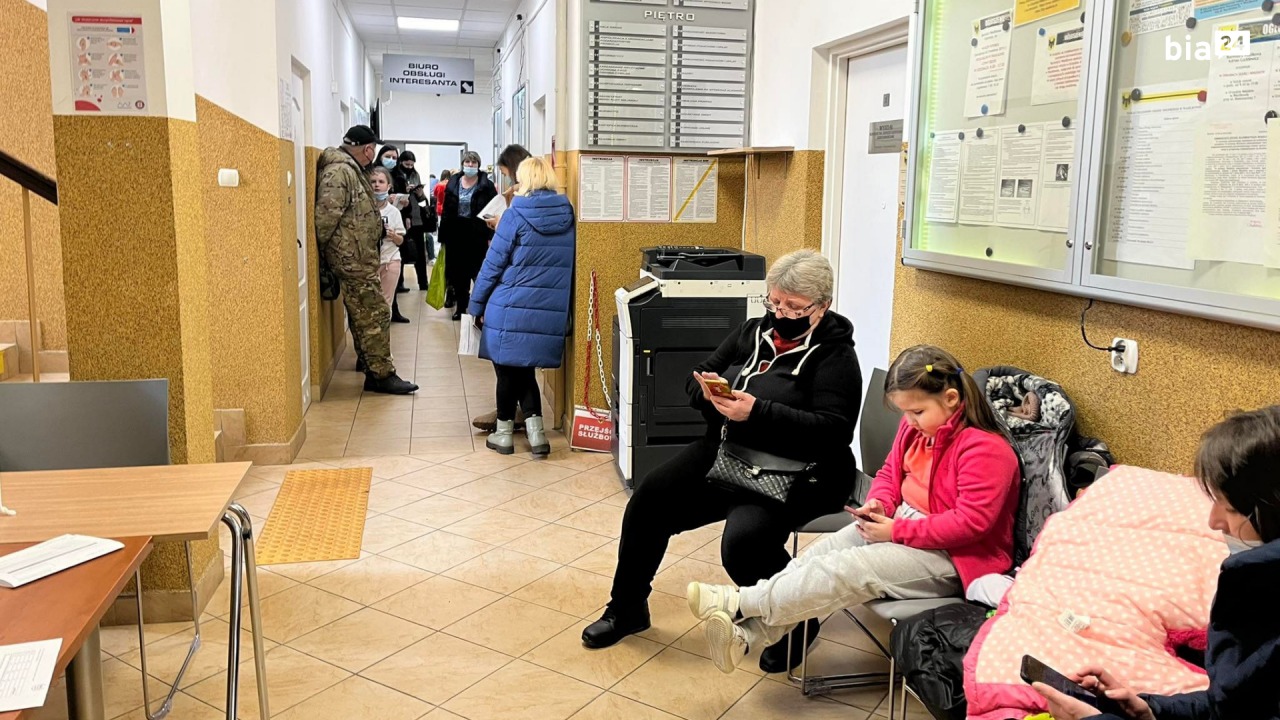 Rejestracja numeru PESEL dla uchodźców z Ukrainy w Wasilkowie [fot. bia24.pl]