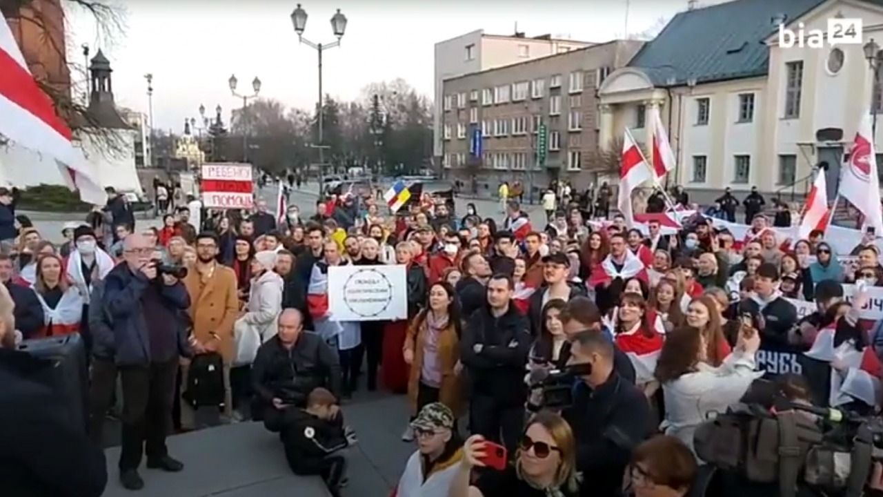Manifestacja na Rynku Kościuszki [fot. Bia24]