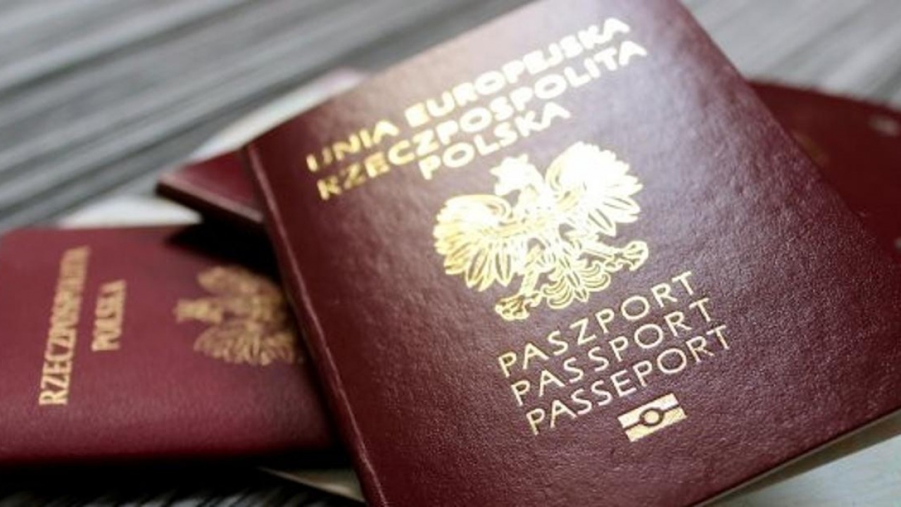 Są spore kolejki do wyrobienia paszportu [fot. Podlaski Urząd Wojewódzki]