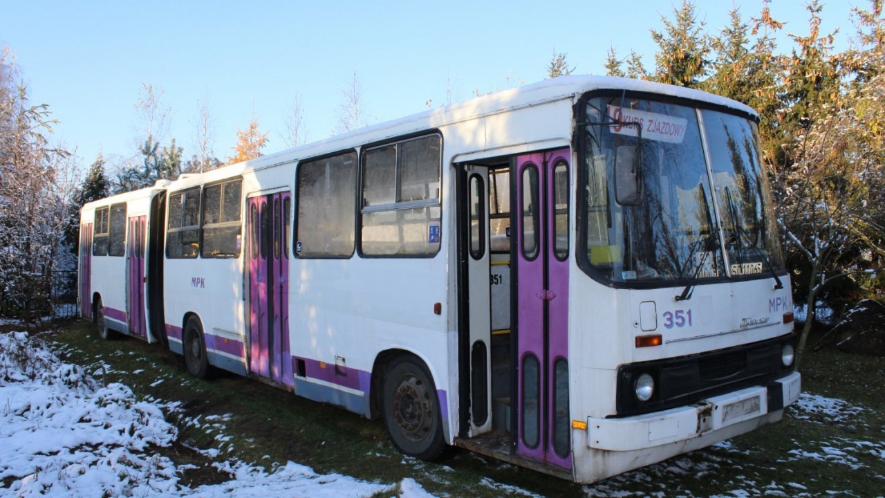 Działacze Klubu Miłośników Komunikacji Miejskiej chcą wyremontować prawie 40-letni autobus [fot. zrzutka.pl]