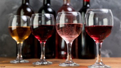Kieliszki do&nbsp;wina - najpopularniejszy podział lampek