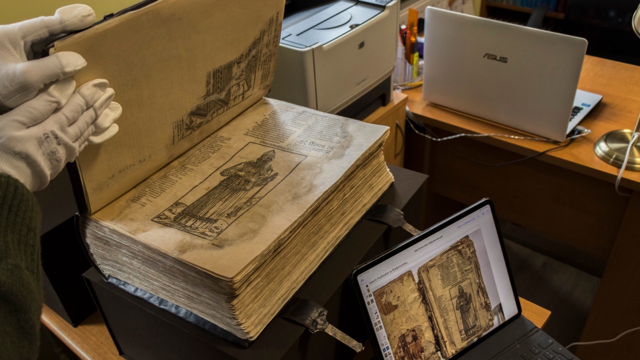 Cenna Biblia Brzeska odnowiona [fot. Muzeum Podlaskie]