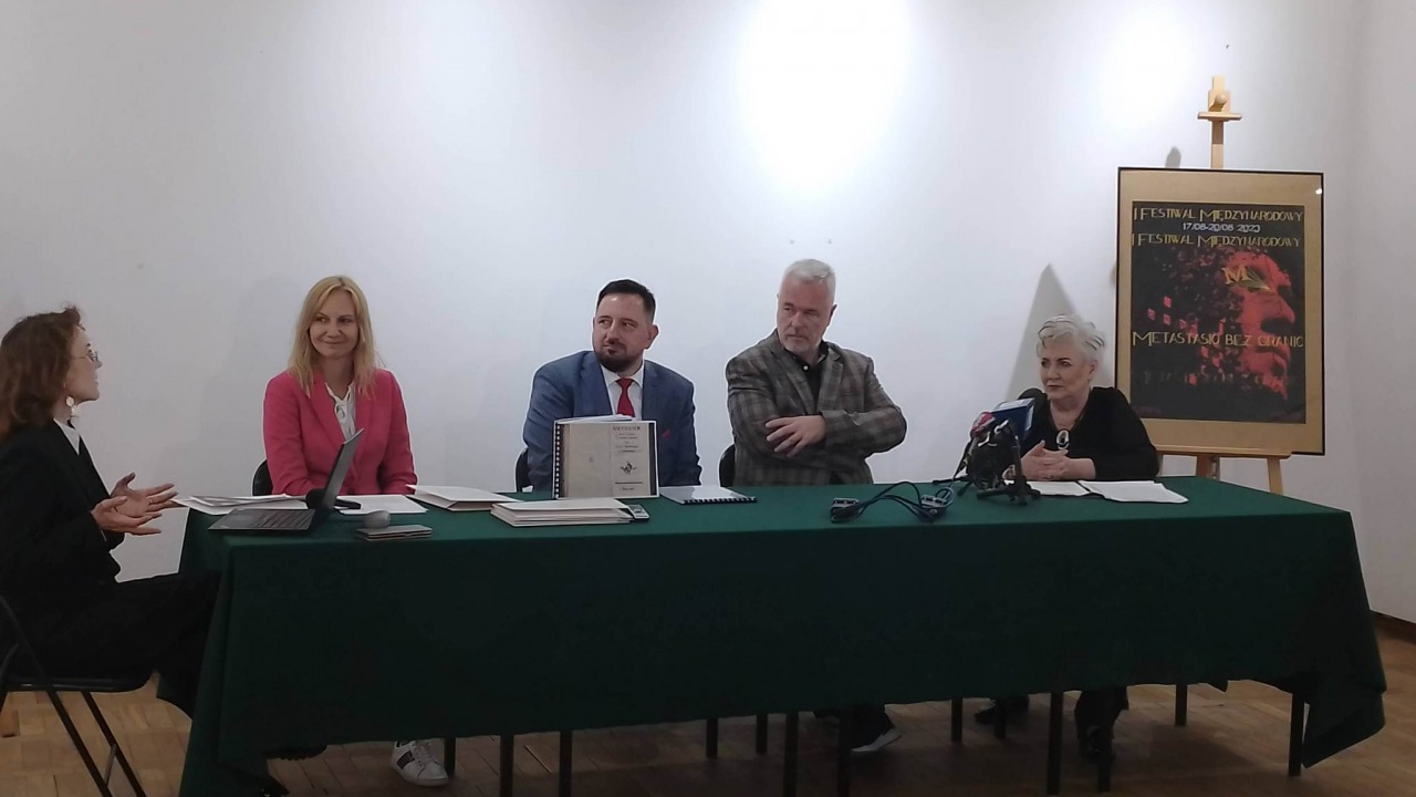 W Supraślu odbyła się konferencja prasowa dotycząca festiwalu „Metastasio bez granic” [fot. Paulina Górska/Bia24]