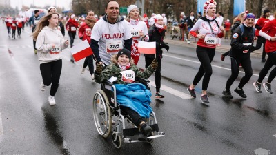 FOTO. Ulicami Białegostoku pobiegli dla Niepodległej
