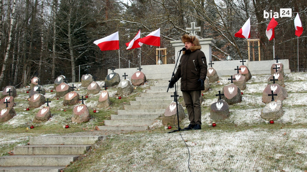 Rocznica wybuchu powstania listopadowego - uroczystości w Kopnej Górze [fot. Bia24] 