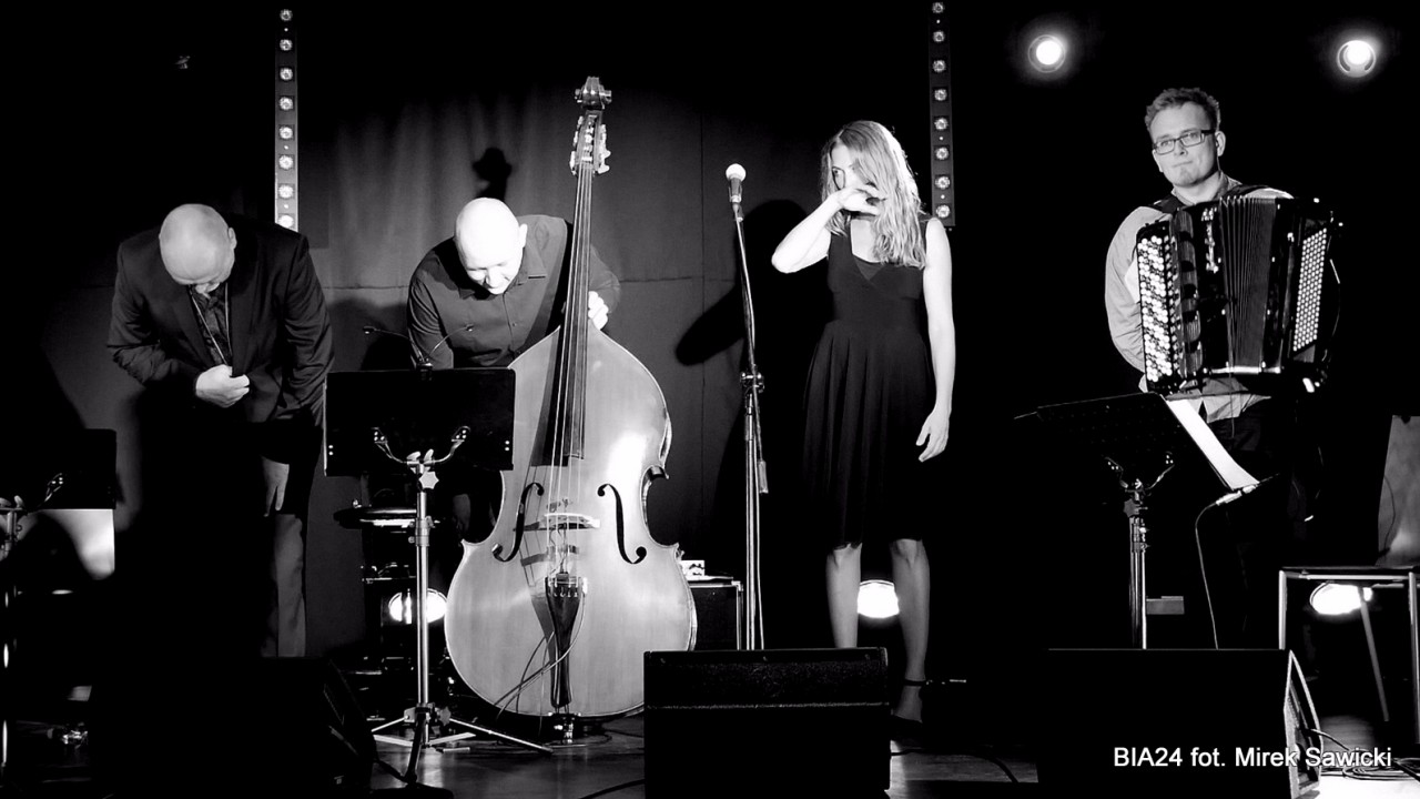 Laura Cubi Villena & Adam Wendt Acoustic Set w Famie 23/10/2016 / fot.M.Sawicki